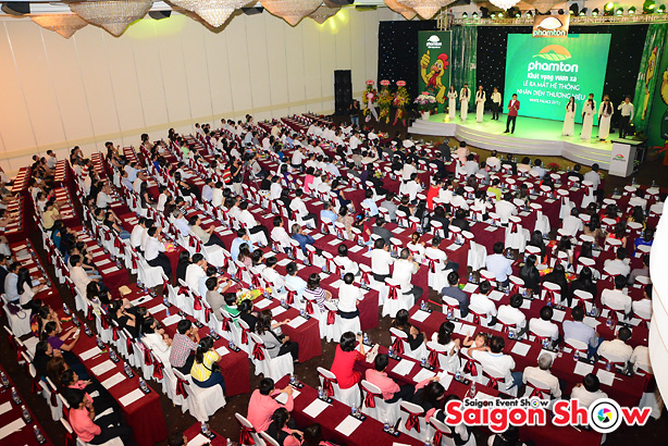 Pham-Ton---SaigonShow4